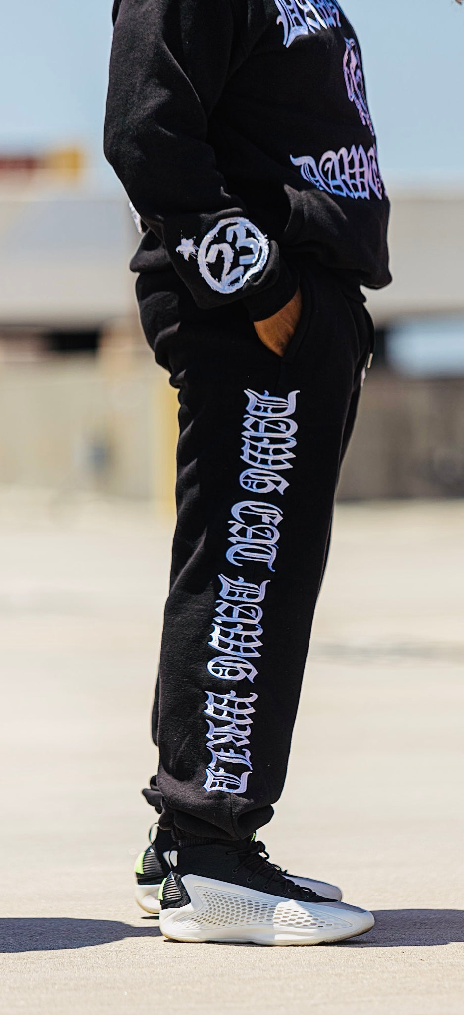 DED WORLD “Dawg” Sweats